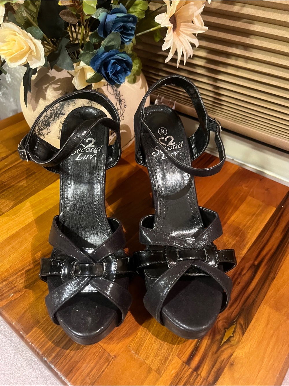 Second love Black Patent Platform Sandals with Ankle Strap